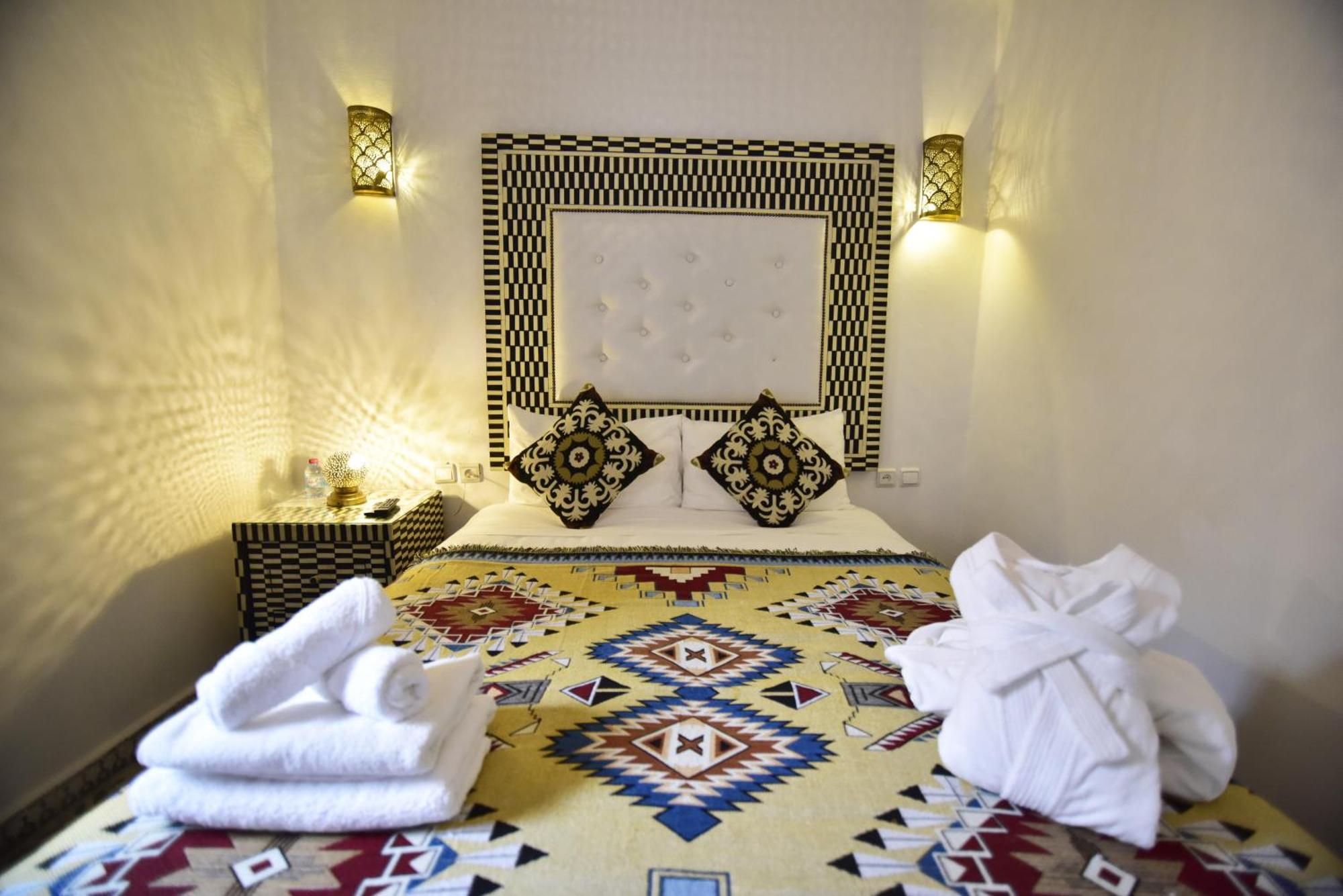 Zoco Riad Tanger Exterior foto